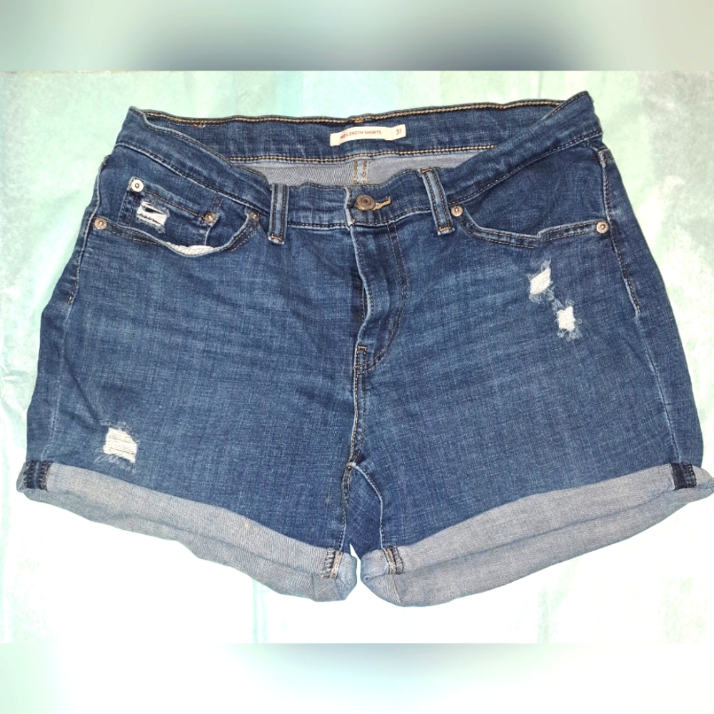 Women's Levi's Hypersoft Mid-Length Shorts Sz 31